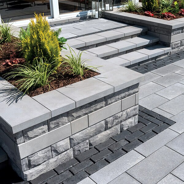 Unilock Universal Concrete Coping